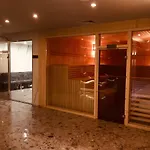 Private Luxury *