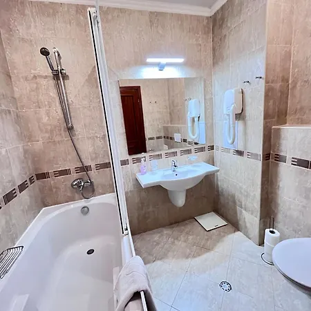 Private Luxury *